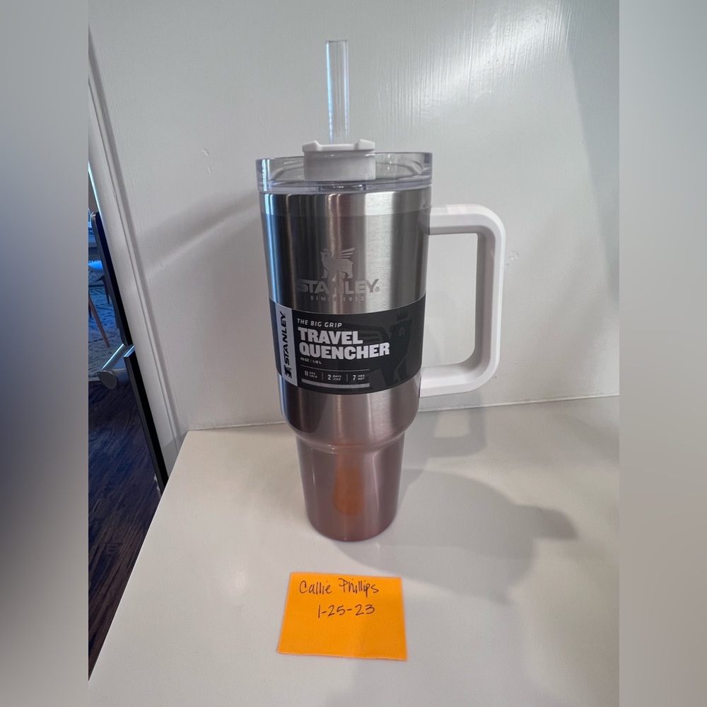 Stanley Travel Quencher 40 ounce Champagne Ombré